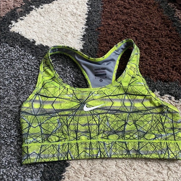 Nike Sports Bra - Picture 1 of 2